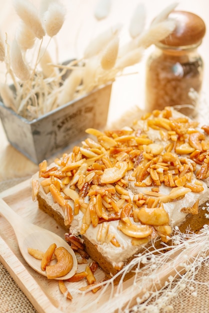 The almond topping on coffee cake