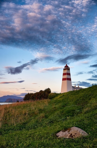 Photo alnes lighthouse in all its majesty