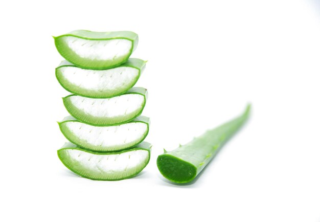 Photo aloe vera sliced isolated on white background