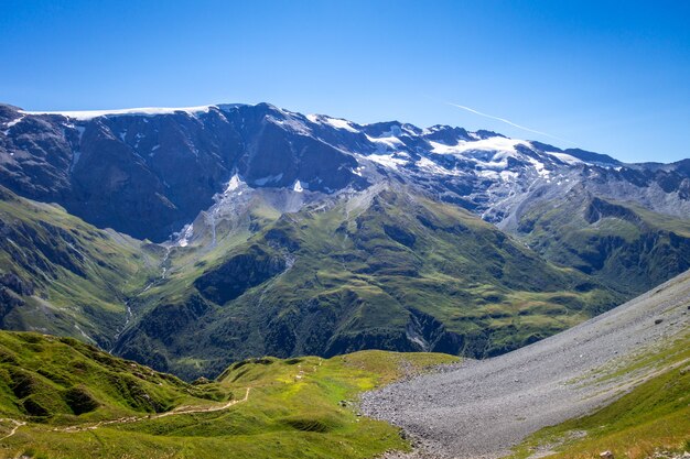 Alpien gletsjers en bergenlandschap in Pralognan la Vanoise. Franse alpen.