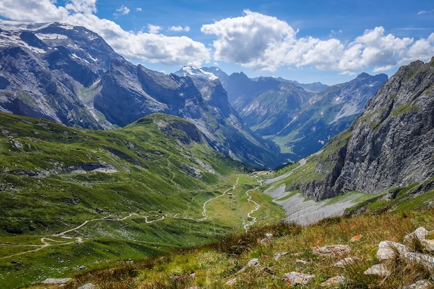 Alpien gletsjers en bergenlandschap in Pralognan la Vanoise. Franse alpen.