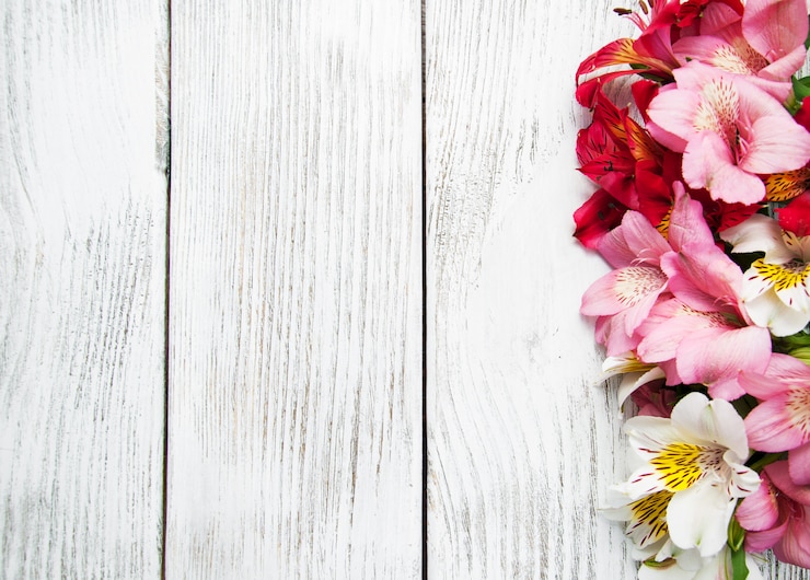 Foto alstroemeria bloemen op een tafel