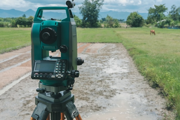 Altometer voor landmeter.