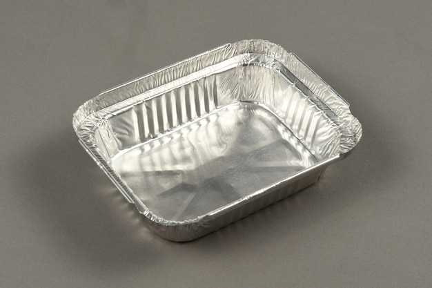 Aluminium bakje voor het plaatsen van voedsel dat moet worden verdeeld of ingevroren
