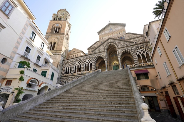 AMALFI ITALIË 3 MEI 2022 Kathedraal van Amalfi in de zomer Amalfikust Italië