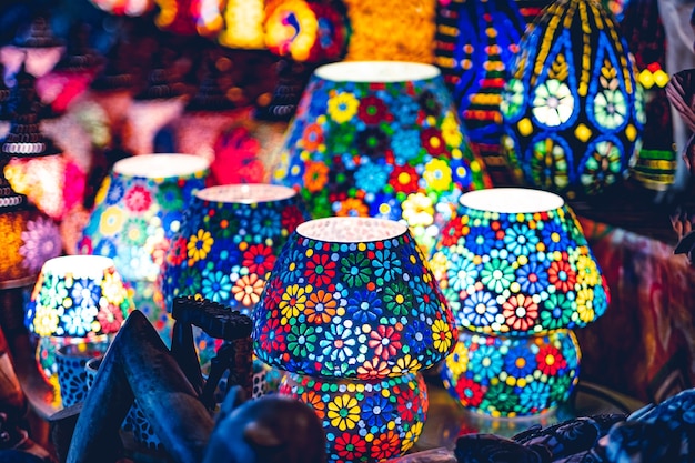 Photo amazing beautiful soft light of arabian lamps in street market