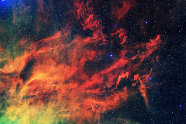 星と星雲のある驚くべき深宇宙。コスモスの壁紙