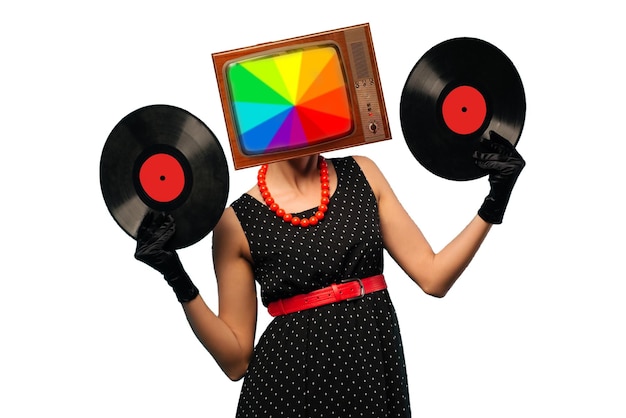 Photo amazing female dj with a television as a head on the screen is woman's red lips