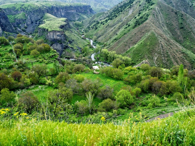 Удивительный горный пейзаж, ущелье в горах, Гарни, Армения