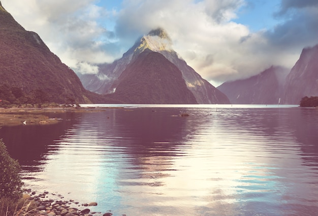 Amazing natural landscapes in Milford Sound, Fiordland National Park, New Zealand