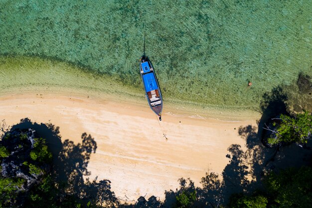 Vista aerea di stupefacente alta tailandia della tailandia di kra bi di bella vista sul mare della tailandia