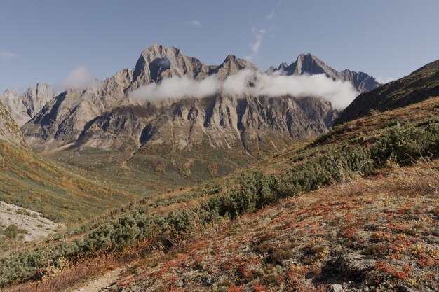 Photo amazing wild landscapes of the kodar mountain range