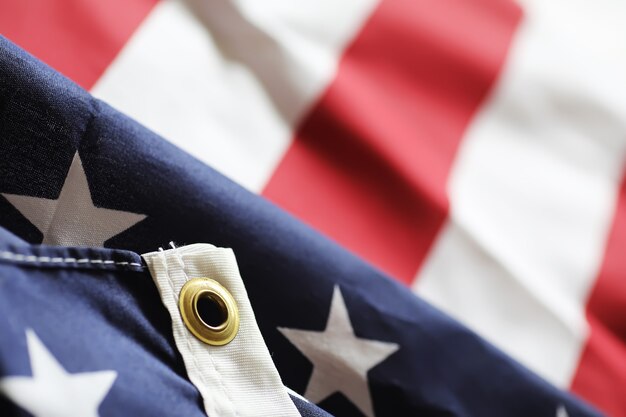 Американский флаг на деревянном столе текстуры и место для текста