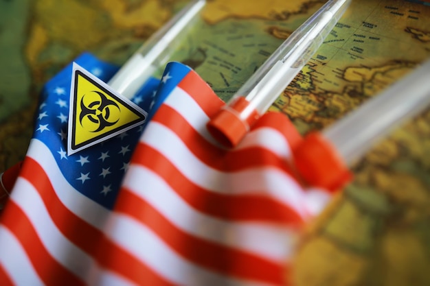 Amerikaanse vlag en biohazardteken Het concept van Amerikaanse biolabs en onderzoekscentra