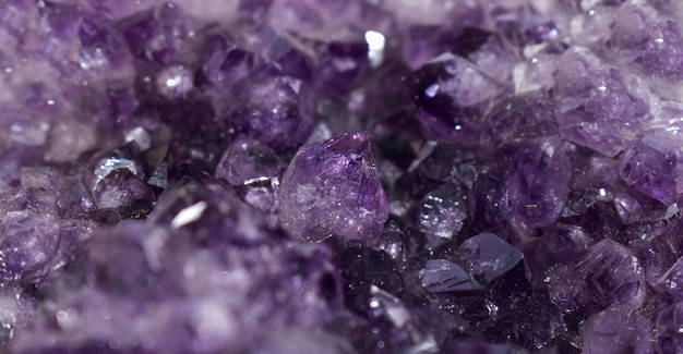 Аметист кристалл кварц фиолетовый камень минерал драгоценный камень