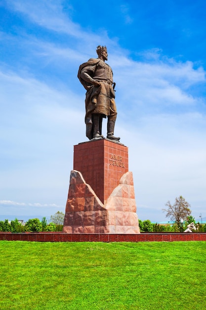 Photo amir timur tamerlane monument shahrisabz