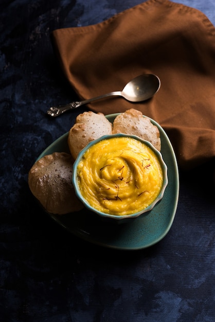 Amrakhand OF Mango Shrikhand met puri of Poori