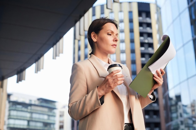 Analyzing document data outdoors