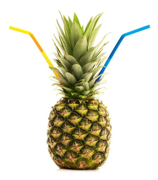 Ananas geïsoleerd op wit drinken