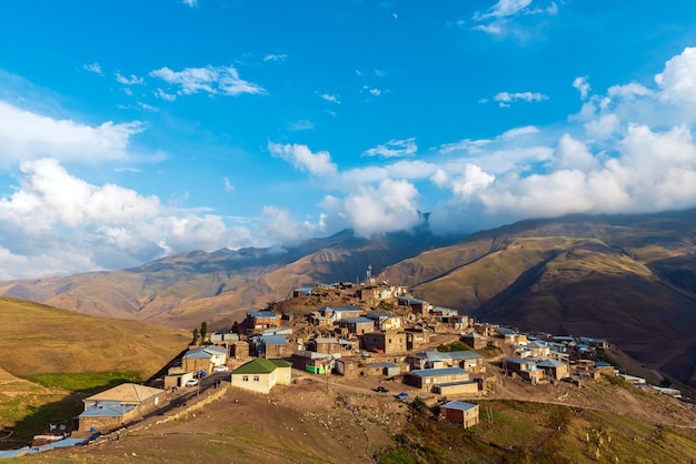 Древнее альпийское село Хыналыг в Азербайджане