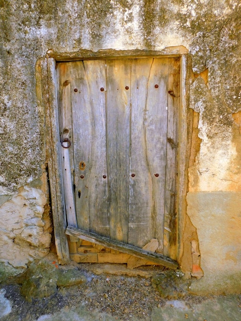 ancient door in rural village in EslaCampos region