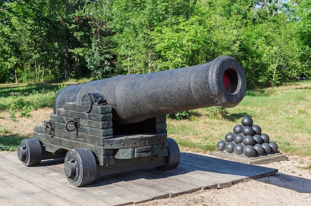 Ancient fortress gun into position