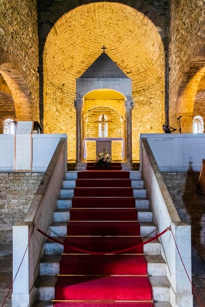 Foto antica città medievale di san leo chiese e castello che hanno fatto la storia rimini italia