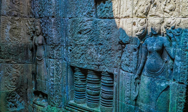 Foto rovine antiche tempio di thom bayon famoso simbolo cambogiano angkor wat complesso di templi siem reap cambogia