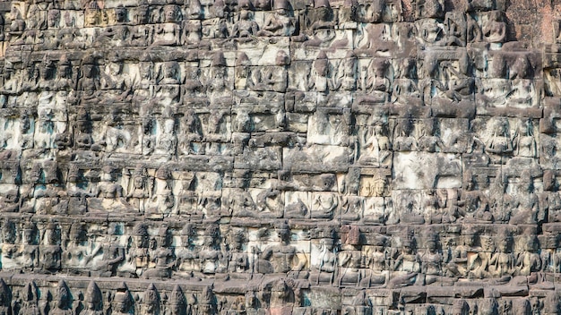 Foto rovine antiche tempio di thom bayon famoso simbolo cambogiano angkor wat complesso di templi siem reap cambogia