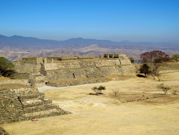 サポテック モンテ アルバン メキシコの古代遺跡