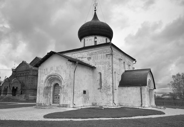 L'antica cattedrale di san giorgio