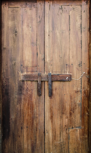 Photo ancient wooden wall in countryside of thailand