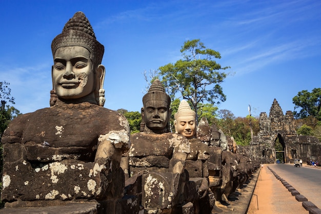 Photo angkor wat, angkor thom, siem reap,