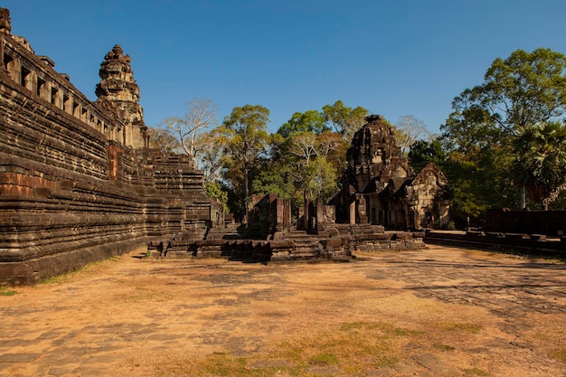 Angkor Wat is een enorm hindoeïstisch tempelcomplex in Cambodja