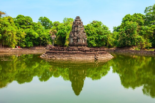 Angkor wat temple siem reap