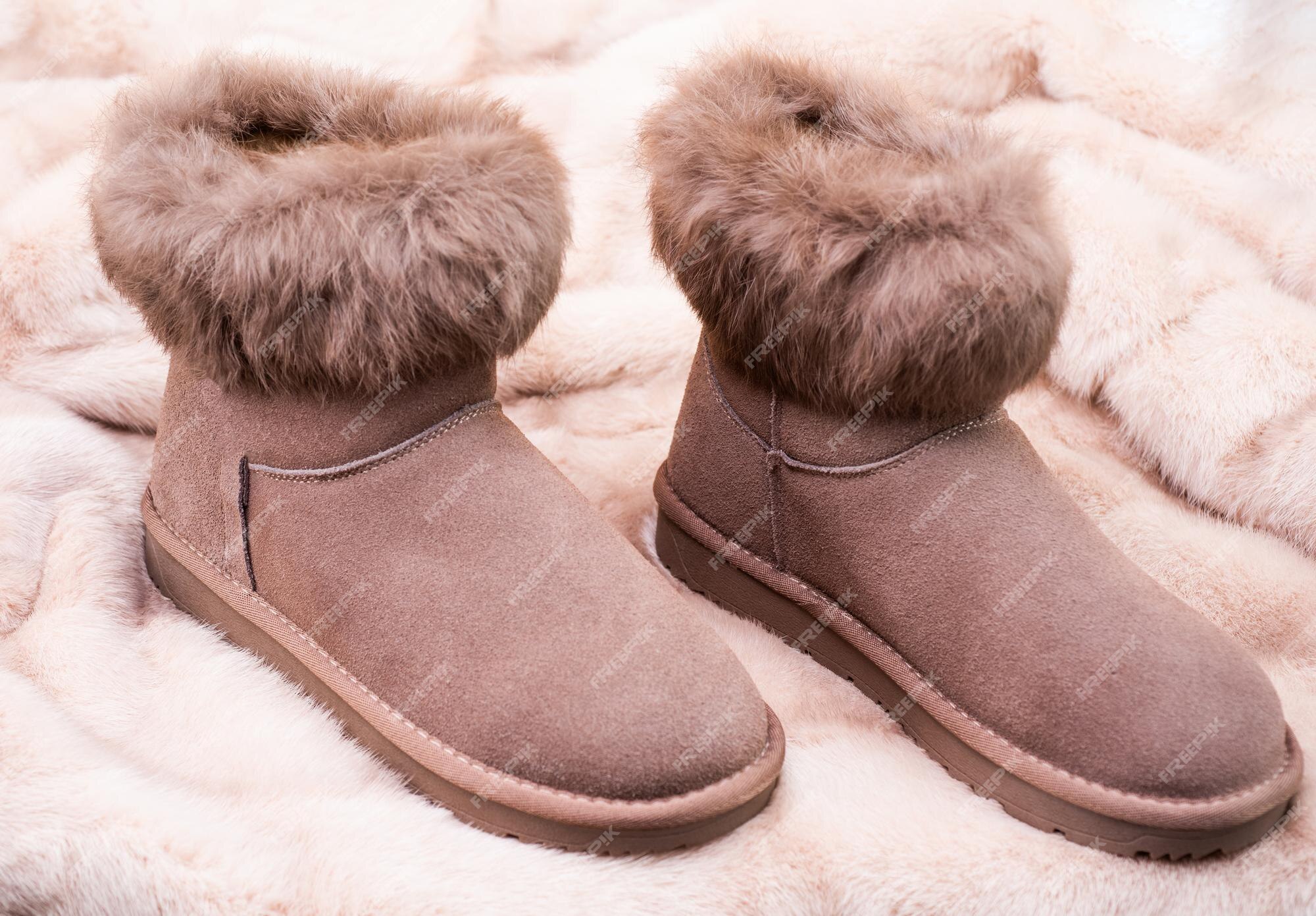 Women ugg slippers: BusinessHAB.com