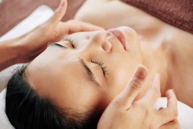 Anti-aging face massage