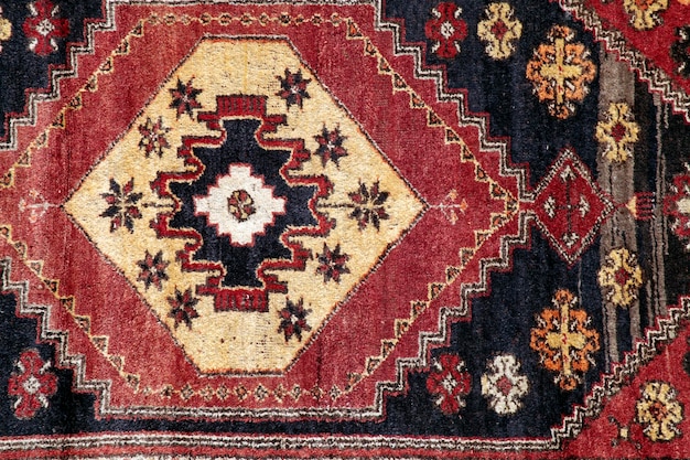 antiek en decoratief handgemaakt Turks tapijt