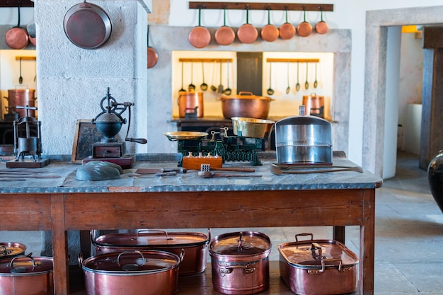 Antieke keuken van het Pena-paleis in Sintra, Portugal