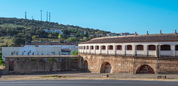 Photo antiguo coso o plaza de toros en la villa jerez de los caballeros espana