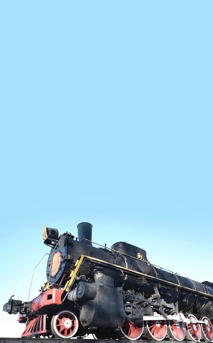 Photo トラック上のアンティーク黒レトロ電車。