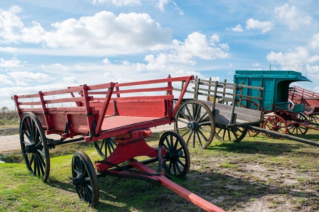 Photo antique carriages exhibited under the sun