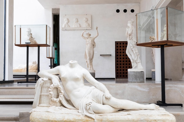 Коллекция Антонио Кановы Классические скульптуры в беломраморной галерее шедевров