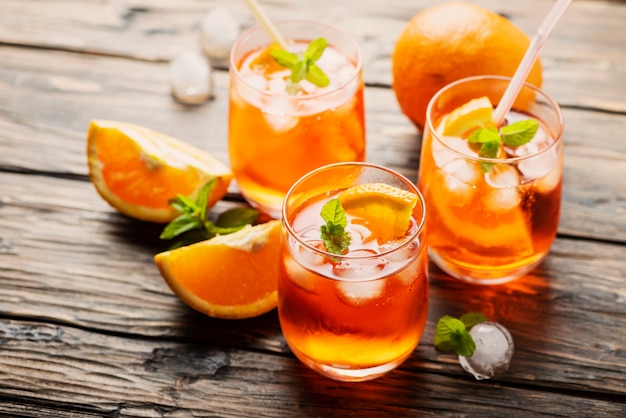 Aperol Spritz met sinaasappel