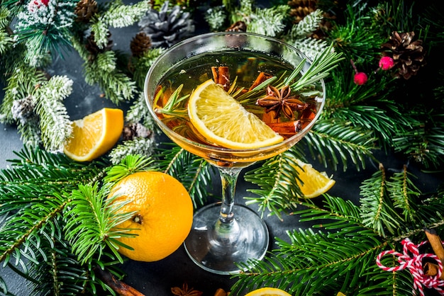 Aperol van de de alcoholcocktail van de Kerstmiswinter aperol Spritz