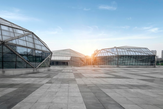 The appearance of modern buildings in empty squares and science museums