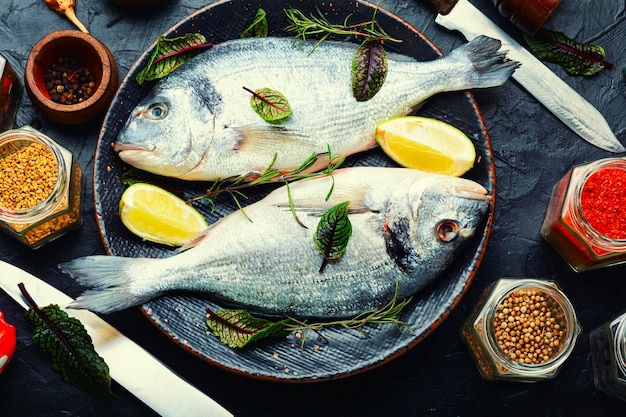 食欲をそそる新鮮な金魚