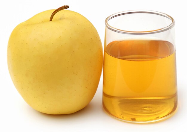 Apple cider vinegar with fresh fruit