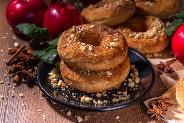 Apple cinnamon donuts