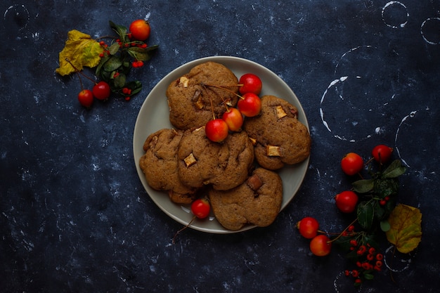 Apple cookies with cinnamon